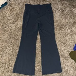 Athleta Salutation stash flare pant